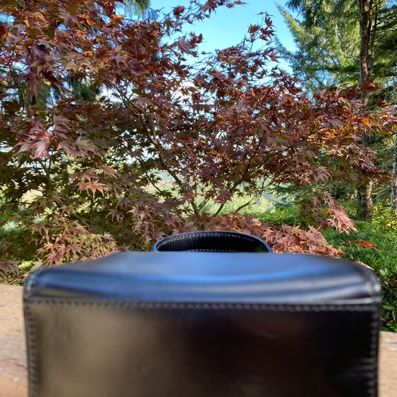 Celine M11 Circa 1995 Vintage comes with shoulder strap 🖤 - Picture 7 of 7